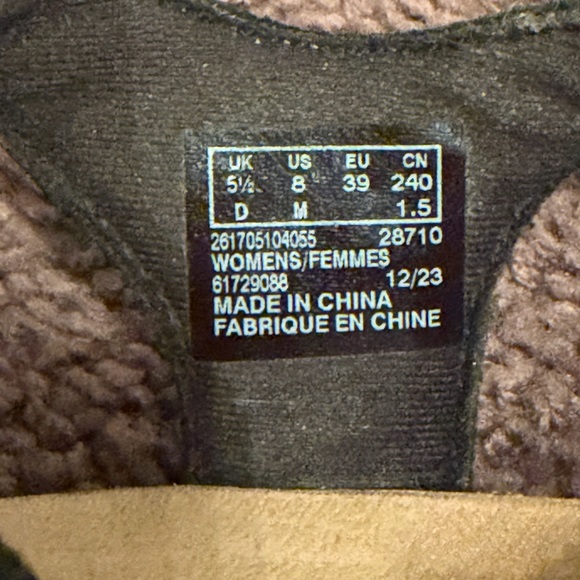 Clarks Black Sandals with shimmer size 8 GUC *Comfortable* adjustable straps - Picture 5 of 12